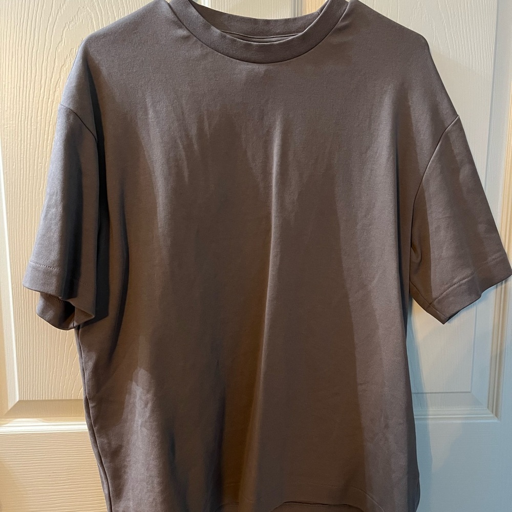 H&M Men's Brown Short Sleeve Box Tee Loose Fit Medium Weight Cotton